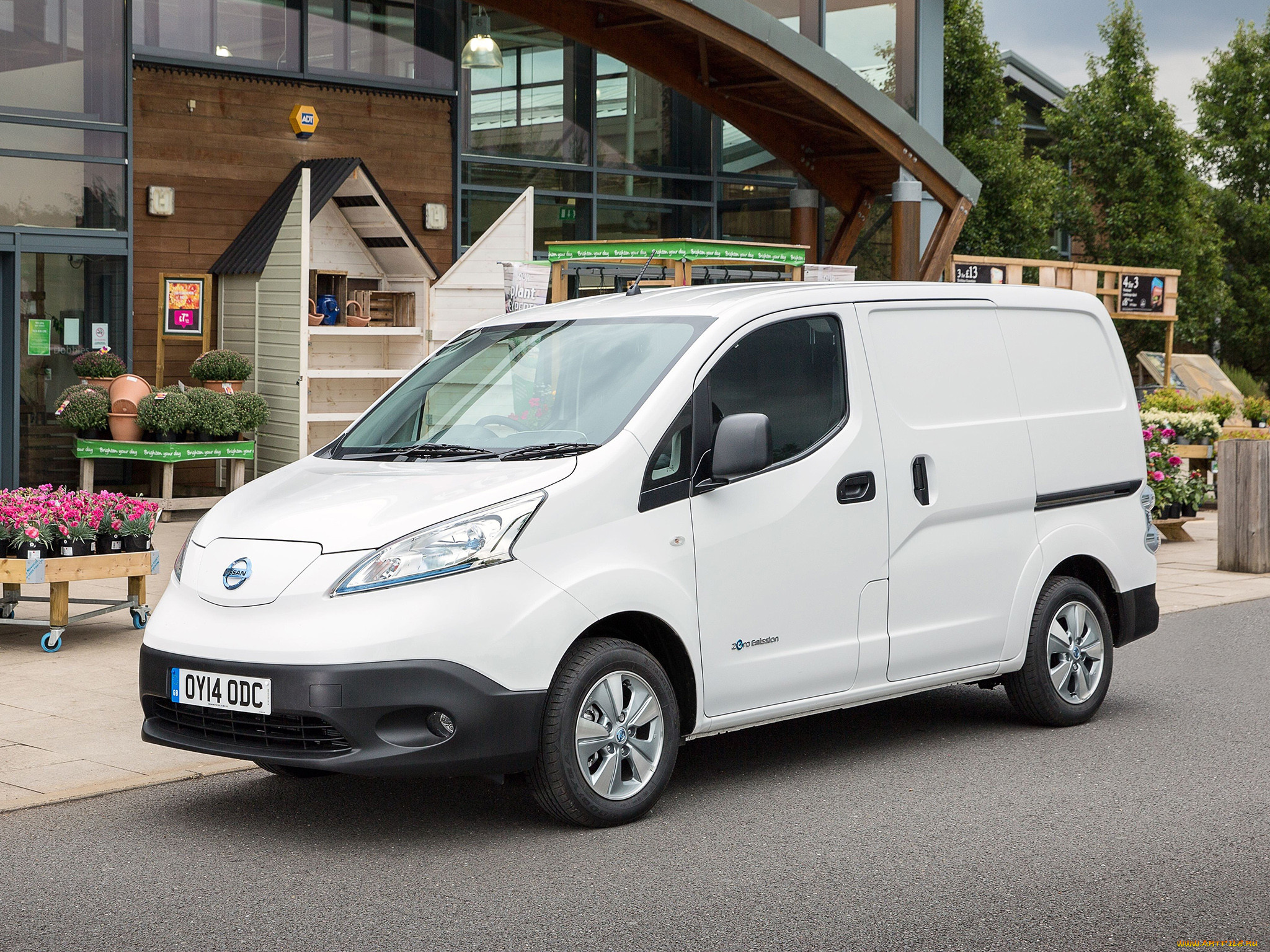 , nissan, datsun, e-nv200, van